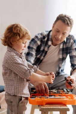 Pozitif yakışıklı alma araçları