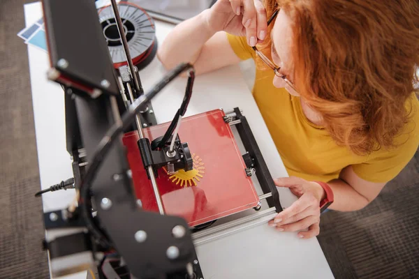 Top view of a modern 3d printer creating an object — Stock Photo, Image