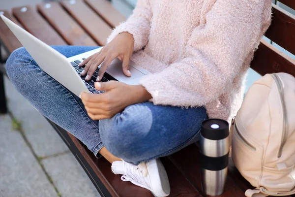 Motive zeki kadın dışında eğitim zevk