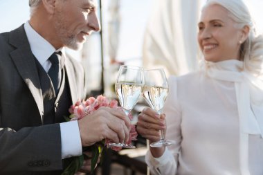 Romantik adam o vakit darling ile portresi