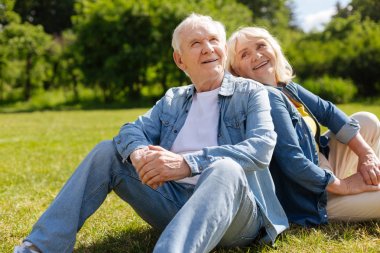 Olumlu memnun kadın olgun kocası arıyor