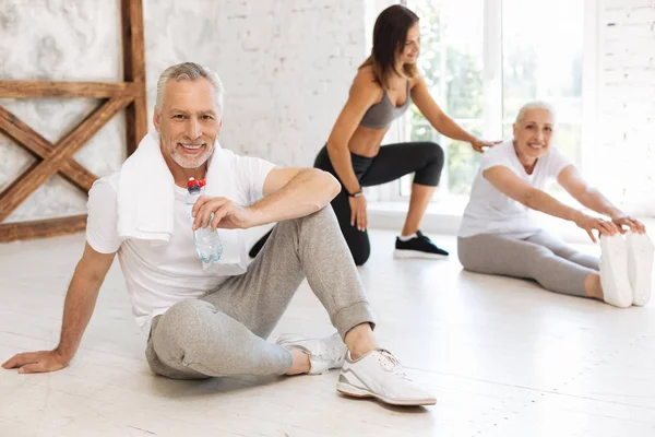 Kommandot för friska människor som är i god form — Stockfoto