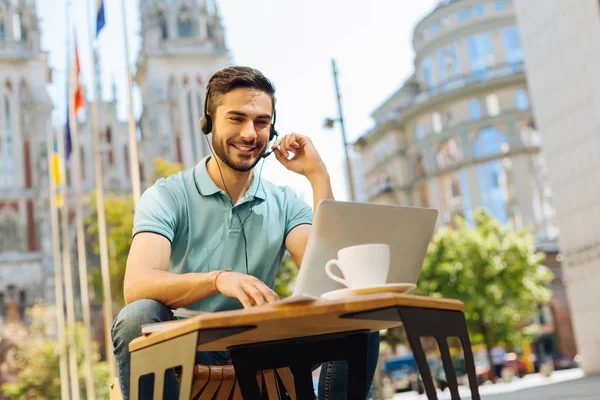 Yangın önleyici donatım istihdam emin profesyonel adam
