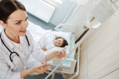 Olumlu memnun doktor IV şişe arıyorum