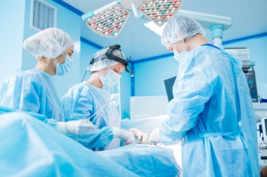 Onların hasta işletim özenli tıbbi işçi