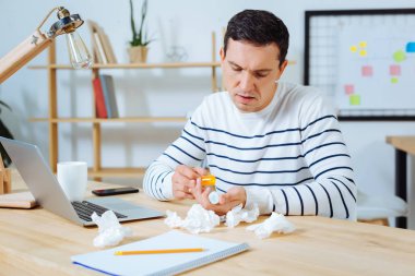 Sağlık ile ilgili sorunlar yaşıyorsanız emin Yöneticisi