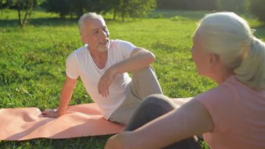 Çift spor aktiviteleri sonra dinlenme