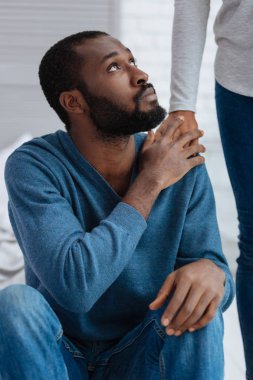 Onun sevgili kadın duygusal adam duygu desteği