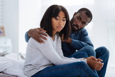 Gençler onların ilişkilerinde sorunları