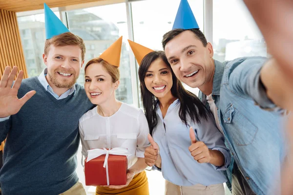 Felices colegas teniendo una gran fiesta — Foto de Stock