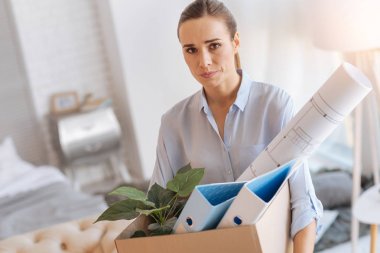 Sıkı Genç mühendis işten görevden sonra mutsuz arıyorsunuz