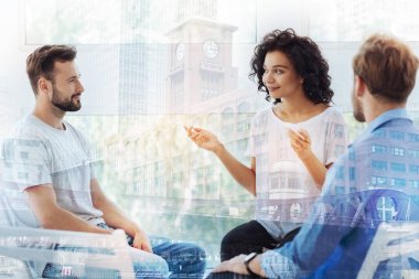 İyimser arkadaş birlikte vakit