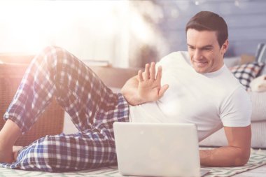 Canlı çekici adam video aramasý yapma