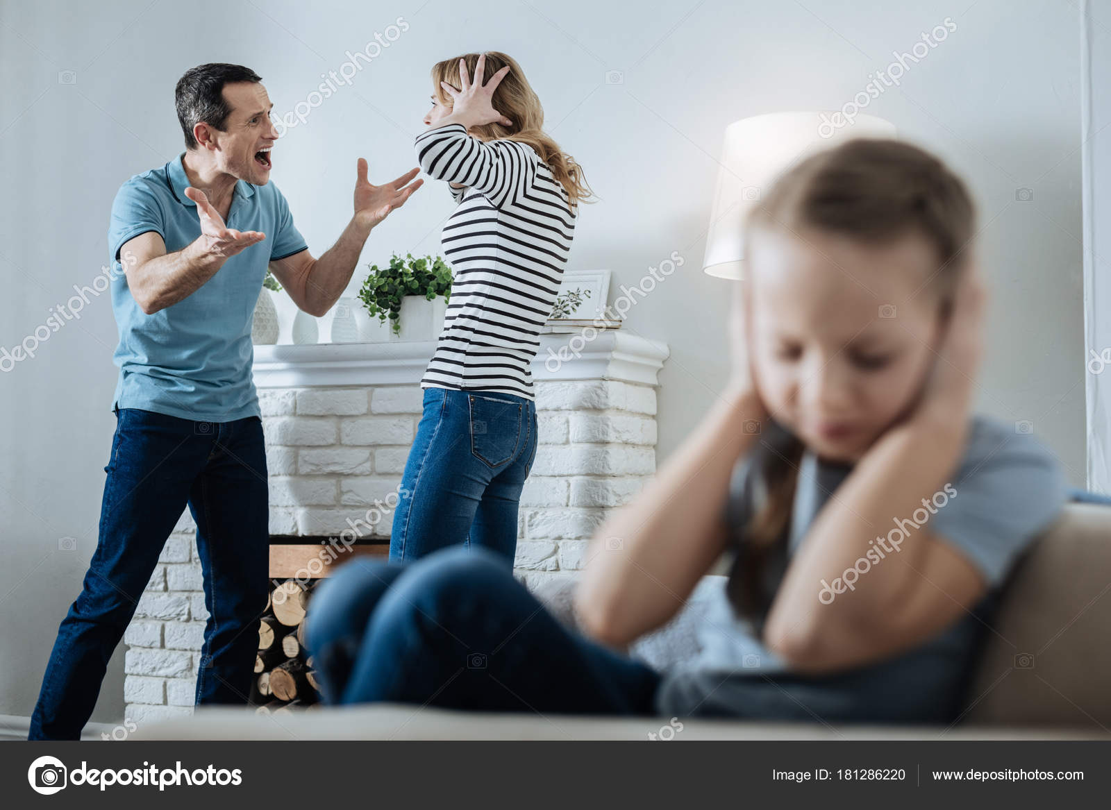 Angry parents shouting at each other Stock Photo by ©Dmyrto_Z 181286220