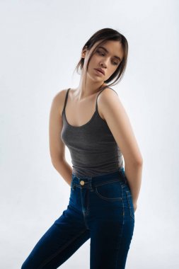 Çok güzel masum kadın zorluklar vardır