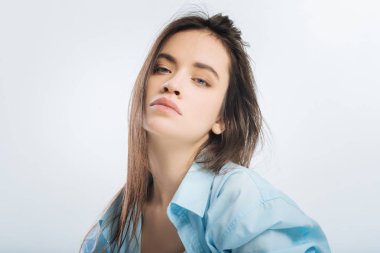 Huzursuz küstah kadın skandal için hazırlanıyor