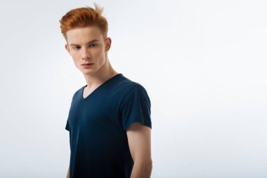 Hoş düşünceli adam haber ile sürpriz