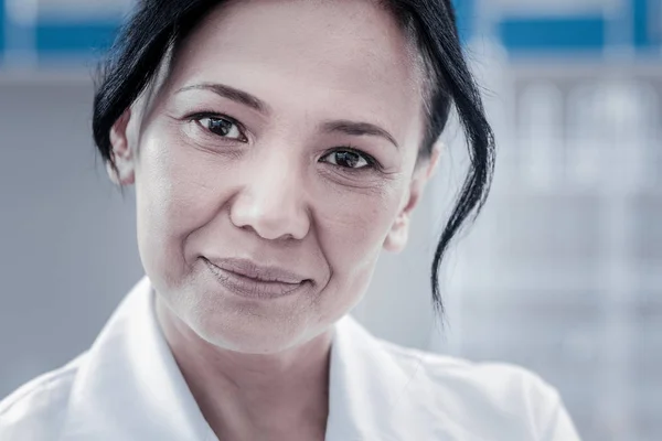 Close up portrait of mindful physician looking into camera — Stock Photo, Image