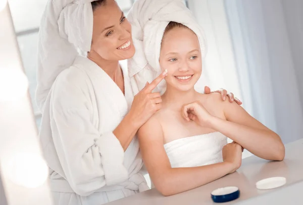 Delighted positive woman standing near her daughter — Stock Photo, Image