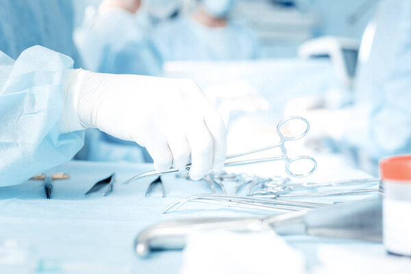 Крупный план хирургических ножниц
