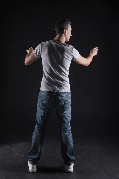 Homem bonito agradável que trabalha com tecnologia sensorial — Fotografia de Stock