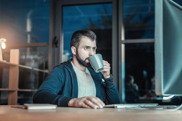 Professional IT guy immersing in programming — Stock Photo, Image