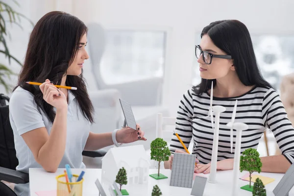 Genius Brainstorm Musing Handicapped Woman Colleague Looking Each Other Working — Stock Photo, Image