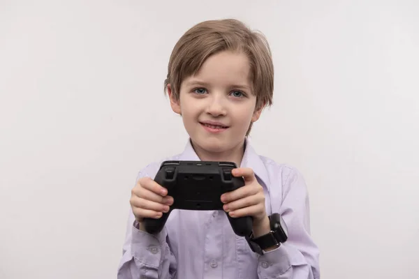 Blij blij jongen spelen — Stockfoto