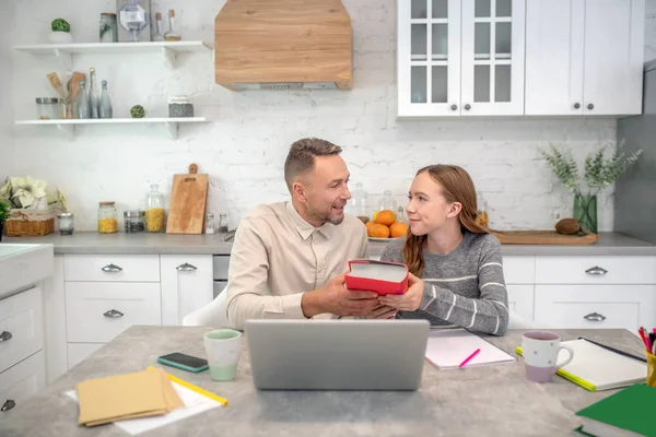 Short-haired bearded teacher having a lesson with his student — Stock Photo, Image