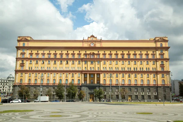 Lubyanka Meydanı, Moskova. Rusya Federasyonu Federal Güvenlik Servisi binası. Rusya 'nın manzarası. Dünya turizminin mimarisi.