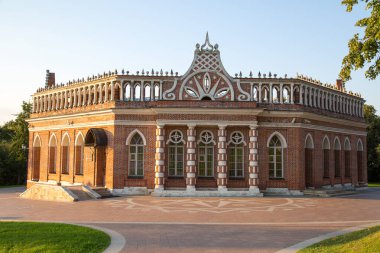 Müzedeki ikinci süvari birliğinin eski binası Tsaritsyno rezervi. Moskova 'nın Dünya turizmi cazibesi.