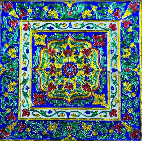 Kleurrijke Heldere Patroon Ornament Vorm Van Een Vierkant Met Bloemen — Stockfoto