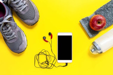 Sağlıklı beslenme ve boş zaman etkinlikleri ve Sarı zemin üzerine açık hava sporları için donatım