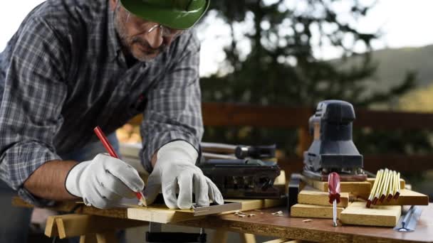 Adult Carpenter Craftsman Wearing Helmet Leather Protective Gloves Pencil Carpenter — Αρχείο Βίντεο