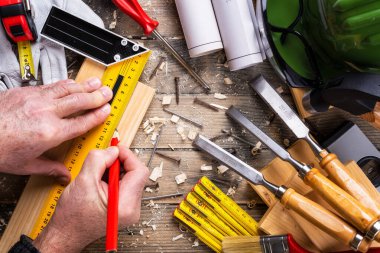 Ahşap tahtaların ustası. Marangozluk.