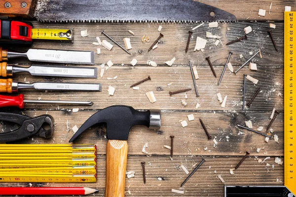 Herramientas de trabajo de Carpenter. Carpintería . — Foto de Stock