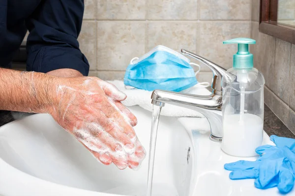 Coronavirus Prävention Händewaschen Mit Heißem Seifenwasser Die Verwendung Von Maske — Stockfoto