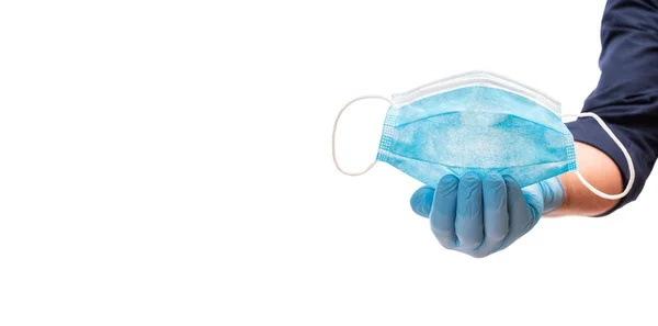 验尸官的预防手用带外科口罩的乳胶手套保护 以防止Covid 19感染 因白人背景而被隔离 — 图库照片
