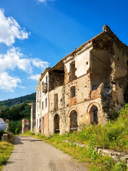 Förstörda Hus Spökbyn Old Gairo Förstörda Översvämningen 1951 Sardinien Italien — Stockfoto
