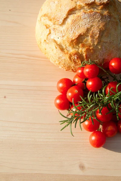 トマトとパンします。 — ストック写真