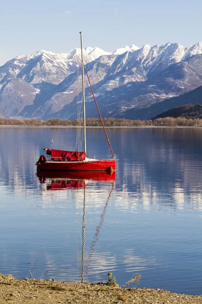 Lago di Como in inverno — Foto Stock