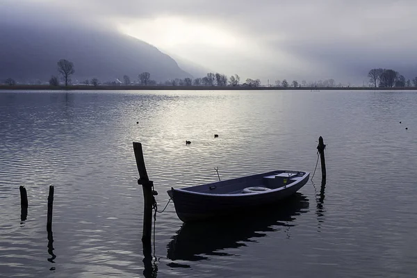 Båt på Comosjön — Stockfoto