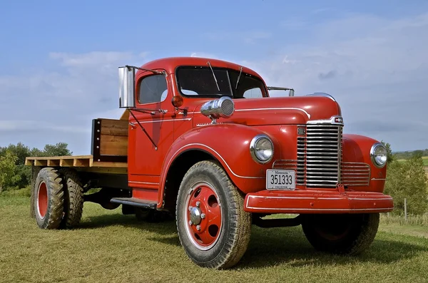 Old red International truck — Stock Photo, Image