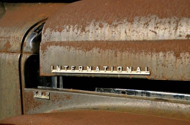 Rusty Uluslararası; pikap logosu