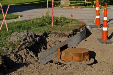 Koni çevreleyen bir kaldırım ve kaldırım projesi