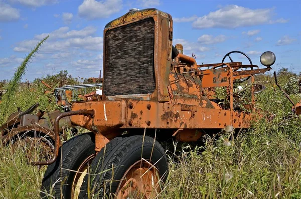 Alter allis chalmers traktor — Stockfoto