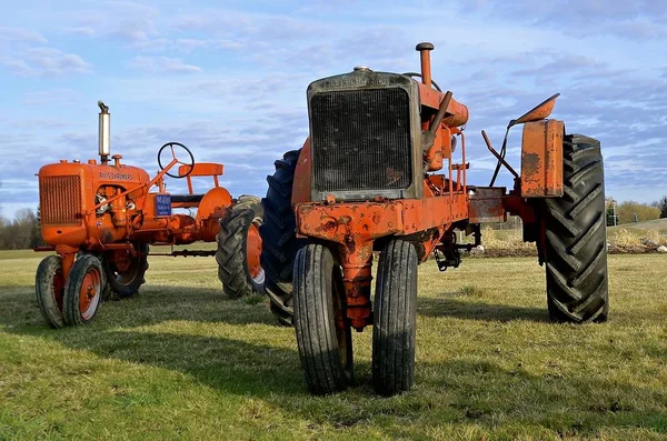 Allis Chalmers C i Wc Traktory — Zdjęcie stockowe