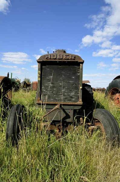 Viejo tractor Huber — Foto de Stock