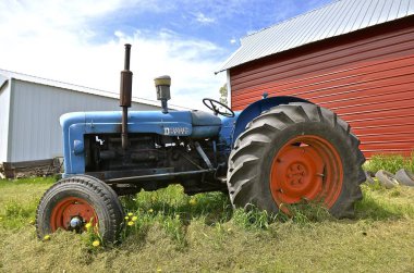 Old Fordson Major tractor clipart