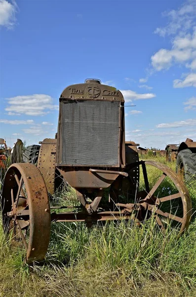 Oude Twin City trekker — Stockfoto